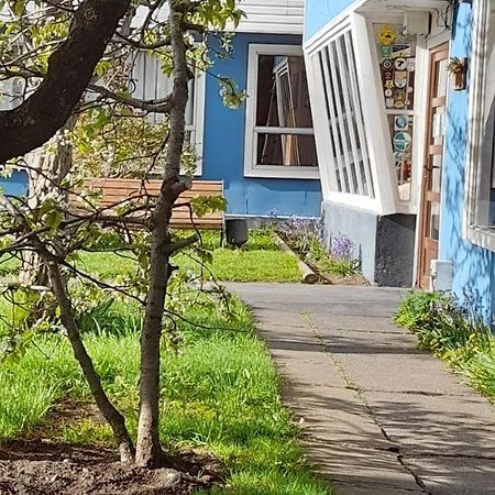 Hostal Los Pinos Puerto Natales Esterno foto