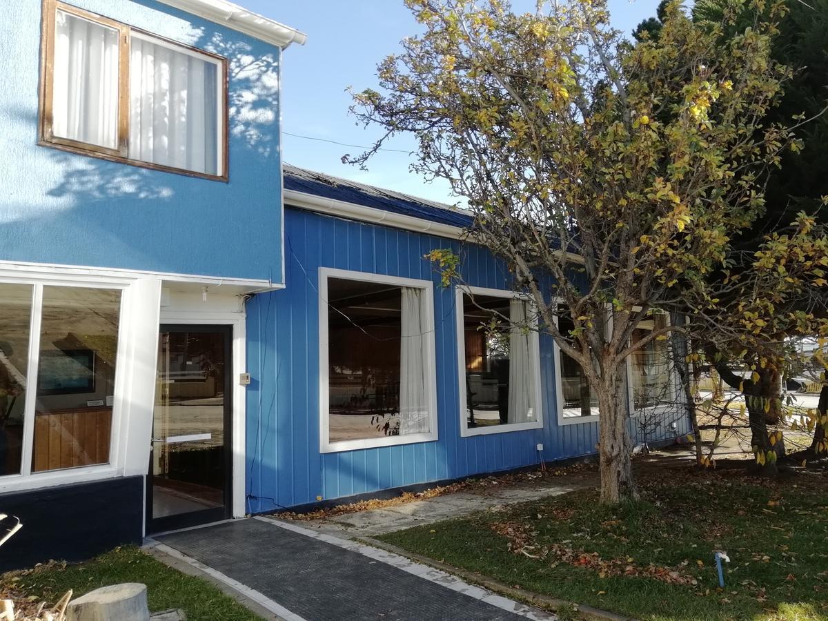 Hostal Los Pinos Puerto Natales Esterno foto